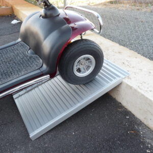 750MM X 610 MM  (2 FOOT) – RAMP ALUMINIUM CENTRE FOLD